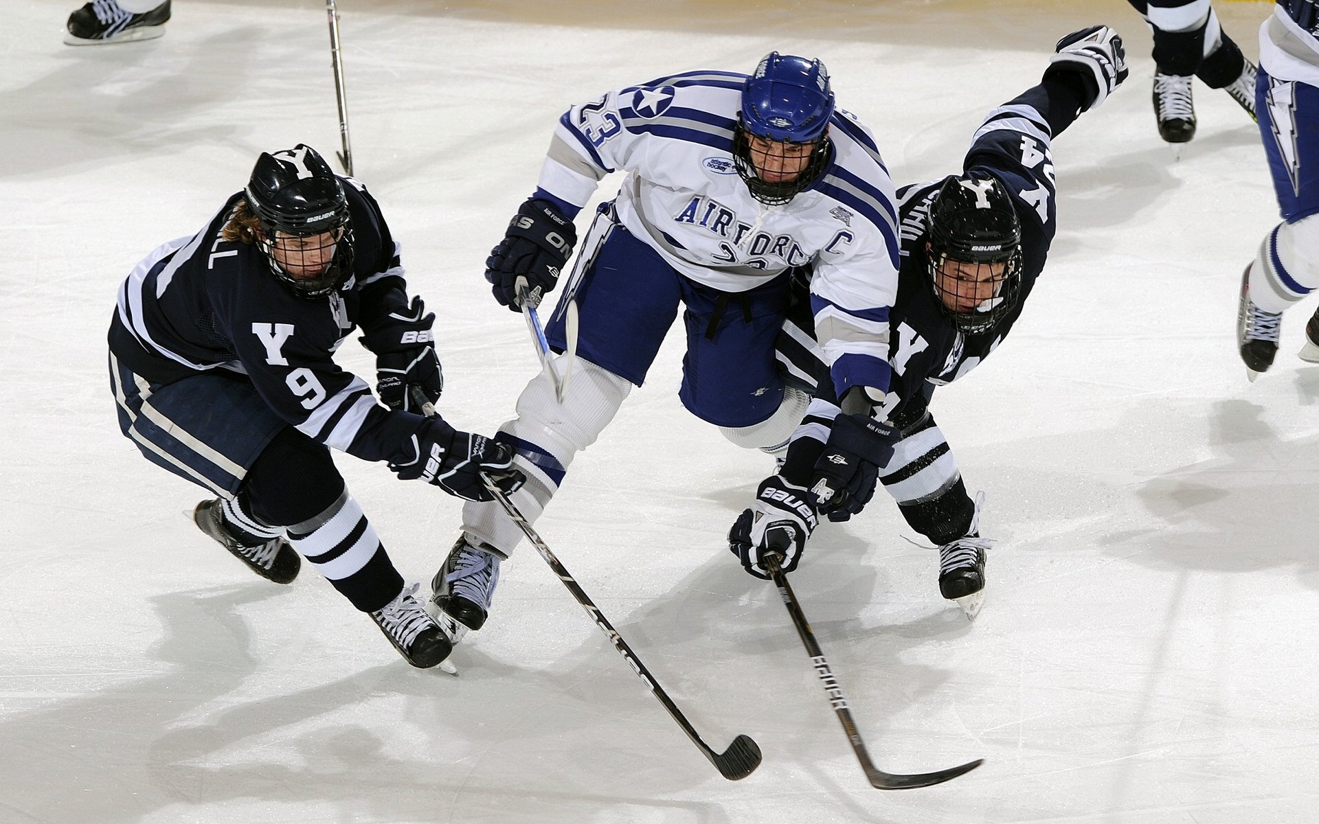 开云体育在线官网-五大联赛冠军争夺是否已进入新格局，五大联赛2021